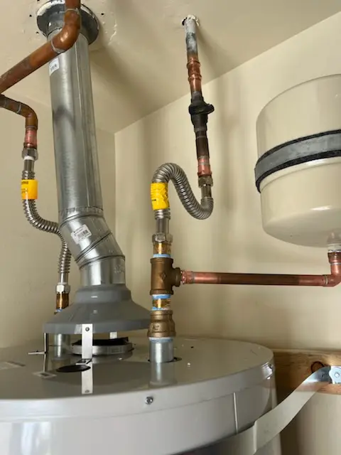 Water heater installation and plumbing repair in Town and Country